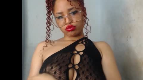 Snapshot of ebony_badgirl chatting on 11.12.25 Ebony badgirl online show from 11.12.25
