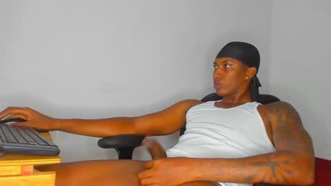 Snapshot of ebony_brandons chatting on 02.28.25 Brandon online show from 02.28.25