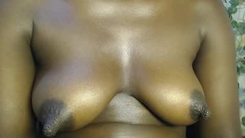 Snapshot of ebony_choco2 chatting on 01.13.25 ebony choco2 online show from 01.13.25
