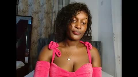 Snapshot of ebony_ghoddes chatting on 02.15.25 ebony online show from 02.15.25