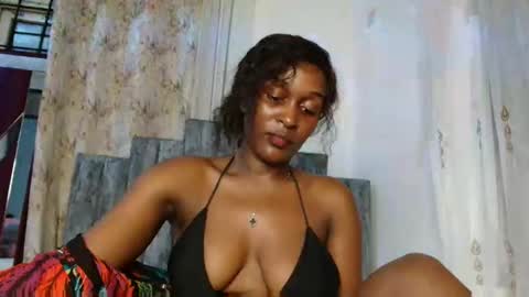 Snapshot of ebony_ghoddes chatting on 02.16.25 ebony online show from 02.16.25