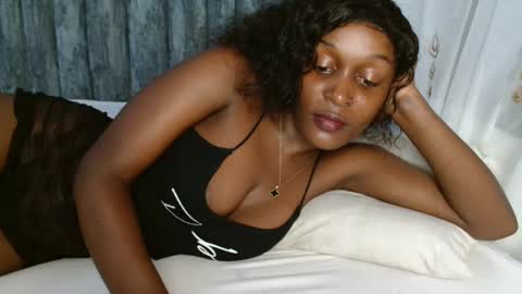 Snapshot of ebony_ghoddes chatting on 02.20.25 ebony online show from 02.20.25