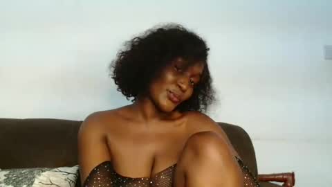 Snapshot of ebony_ghoddes chatting on 09.16.25 ebony online show from 09.16.25
