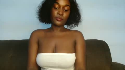 Snapshot of ebony_ghoddes chatting on 09.22.25 ebony online show from 09.22.25