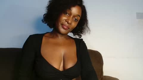 Snapshot of ebony_ghoddes chatting on 09.28.25 ebony online show from 09.28.25