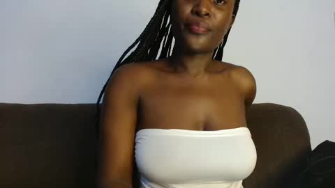 Snapshot of ebony_ghoddes chatting on 10.12.25 ebony online show from 10.12.25