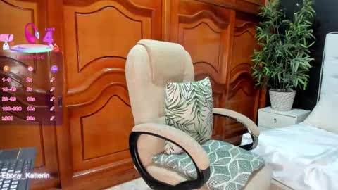 ebony_katterin online show from 11.28.25