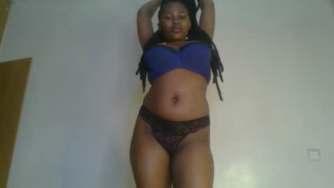 Snapshot of ebony_meeky chatting on 09.27.25 ebony_meeky online show from 09.27.25
