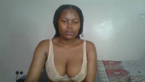 Snapshot of ebony_meeky chatting on 09.28.25 ebony_meeky online show from 09.28.25
