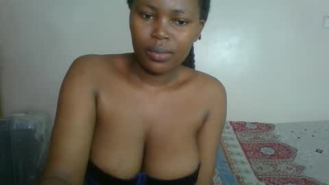 Snapshot of ebony_meeky chatting on 09.30.25 ebony_meeky online show from 09.30.25