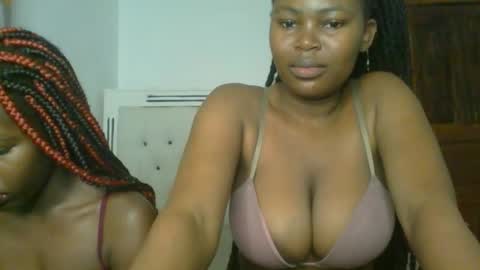 Snapshot of ebony_meeky chatting on 10.05.25 ebony_meeky online show from 10.05.25
