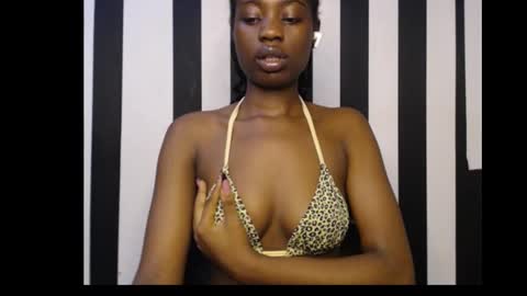 Ella online show from 09.21.25
