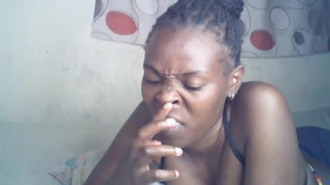 ebony_phoenix12 online show from 10.13.25