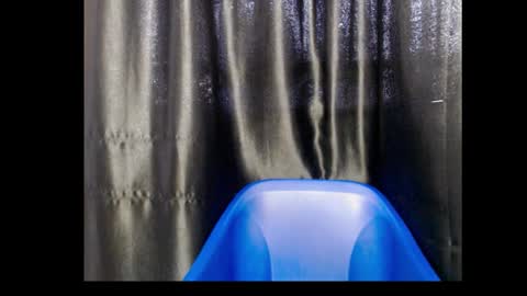 Snapshot of ebony_queenx chatting on 11.14.25 Queen online show from 11.14.25