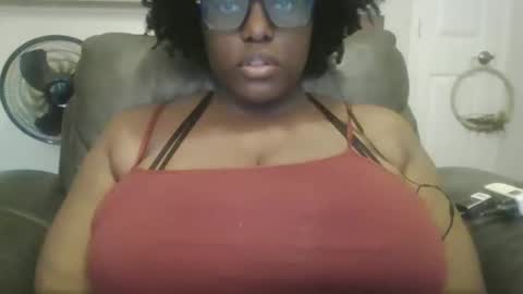 ebonybigtitqueen1 online show from 10.09.25