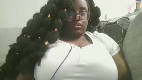 ebonybigtitqueen1 online show from 10.18.25