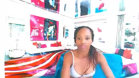 Snapshot of ebonycreamy69 chatting on 12.04.24 Nova online show from 12.04.24