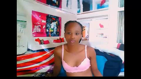 Snapshot of ebonycreamy69 chatting on 12.19.24 Nova online show from 12.19.24