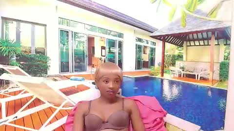 Snapshot of ebonycreamy69 chatting on 02.11.25 Nova online show from 02.11.25