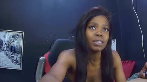 Snapshot of ebonydivaxx chatting on 09.12.25 kimberley online show from 09.12.25