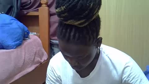 ebonydora online show from 12.01.25