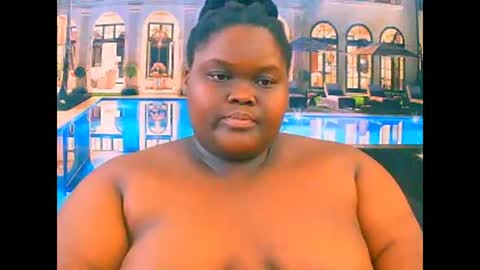 ebonyhotbuns4u2luv online show from 12.17.25