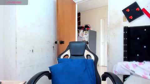 Angela online show from 01.20.25