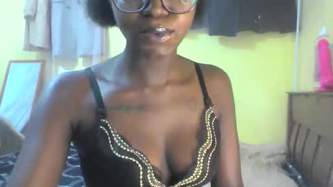 Ebonymuse2 online show from 03.31.26