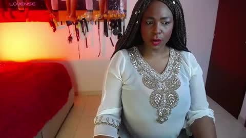 Snapshot of ebonynaughty chatting on 11.25.25 Carmen online show from 11.25.25