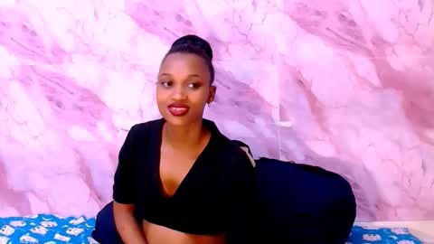 Snapshot of ebonystarlite1 chatting on 02.24.25 Candy online show from 02.24.25