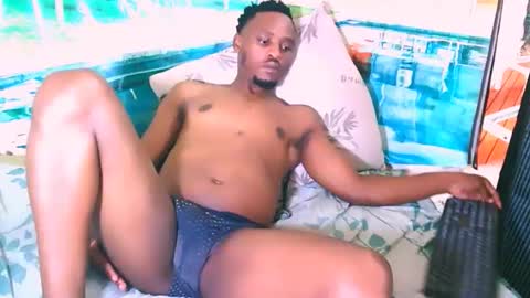 Snapshot of ebonytiger69 chatting on 11.22.25 ebonytiger69 online show from 11.22.25