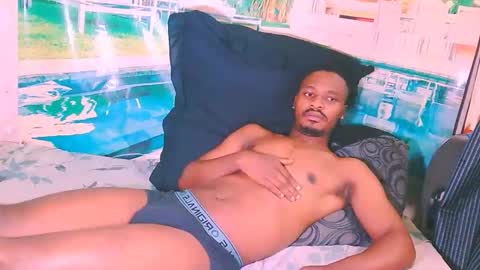 Snapshot of ebonytiger69 chatting on 01.19.26 ebonytiger69 online show from 01.19.26