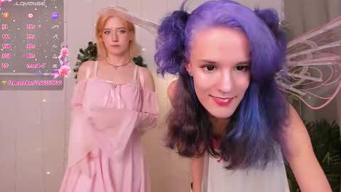 Asuna  Lana  online show from 12.21.25