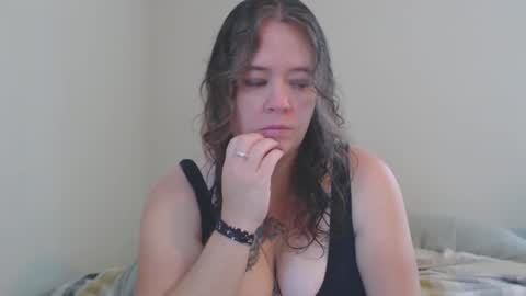 Snapshot of echosol17 chatting on 09.28.25 Weird Echo online show from 09.28.25