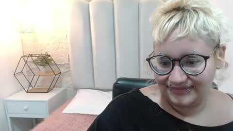 Snapshot of echypyon_tk chatting on 06.10.26 Echypyon tk online show from 06.10.26