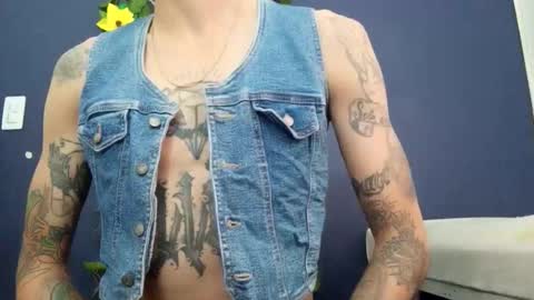 Snapshot of ed_big_cock chatting on 09.25.25 Edd Gallego online show from 09.25.25