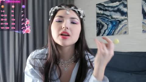 Snapshot of edabayse chatting on 12.06.24 Viola online show from 12.06.24