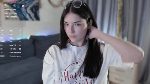 Snapshot of edabayse chatting on 12.27.24 Viola online show from 12.27.24