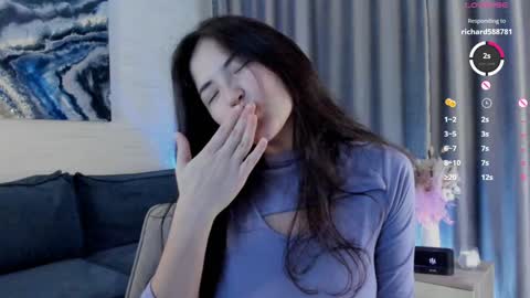 Snapshot of edabayse chatting on 01.26.25 Viola online show from 01.26.25