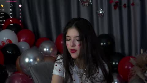 Snapshot of edabayse chatting on 02.14.25 Viola online show from 02.14.25