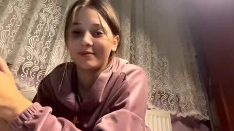 Snapshot of edafudge chatting on 10.18.25 Kaith online show from 10.18.25