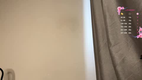 Mia online show from 04.05.26