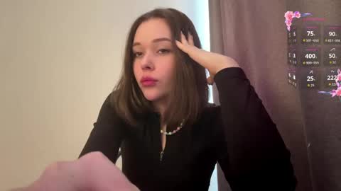 Mia online show from 04.13.26