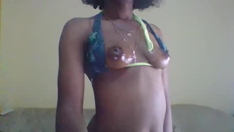 Snapshot of edakiss chatting on 01.12.26 edakiss online show from 01.12.26