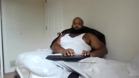 eddiejonez online show from 10.31.25