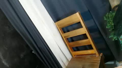 edelcum_xx online show from 12.15.25