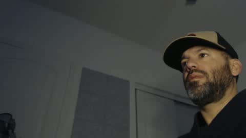 Snapshot of edge_masters chatting on 01.18.25 EdgeM online show from 01.18.25