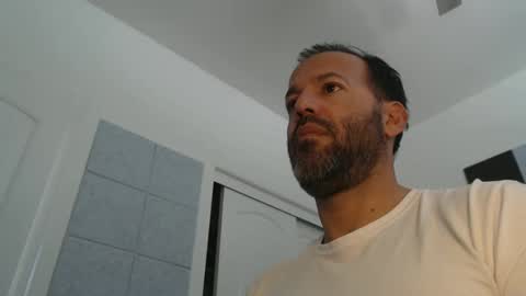 Snapshot of edge_masters chatting on 02.26.25 EdgeM online show from 02.26.25