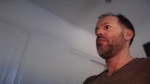 Snapshot of edge_masters chatting on 12.14.25 EdgeM online show from 12.14.25