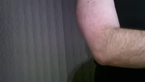 Snapshot of edgingchubsub chatting on 12.24.24 edgingchubsub online show from 12.24.24